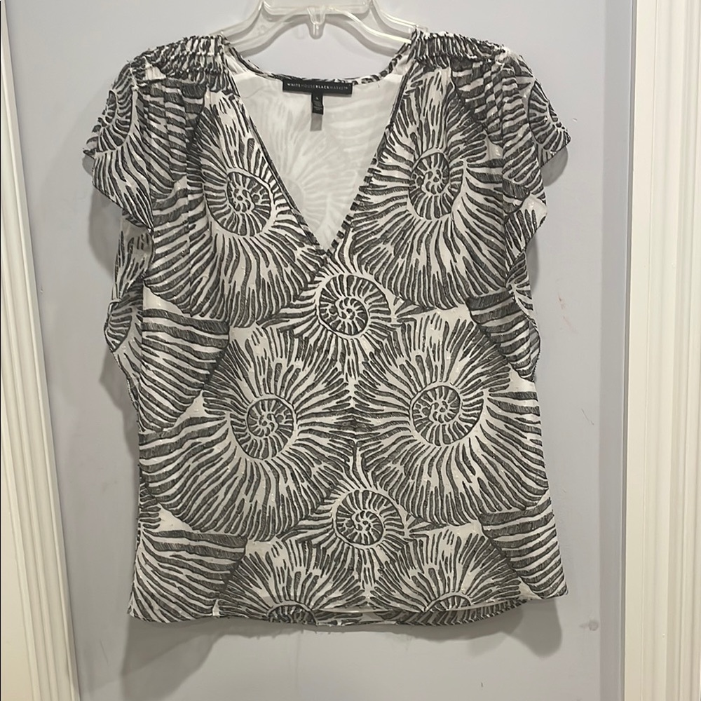 Black and White Patterned Women's Top